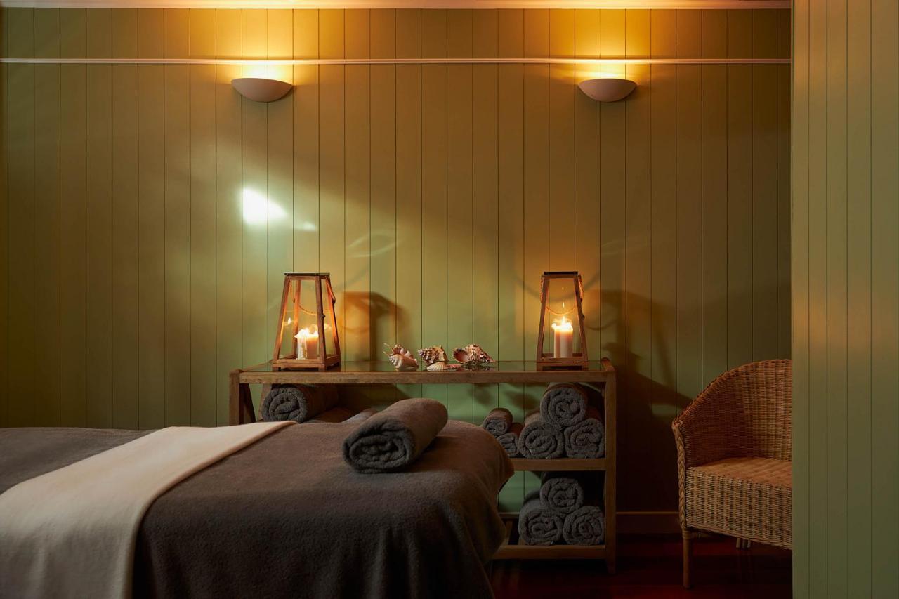Le Grand Hotel Des Bains & Spa - Bretagne Locquirec Exterior foto
