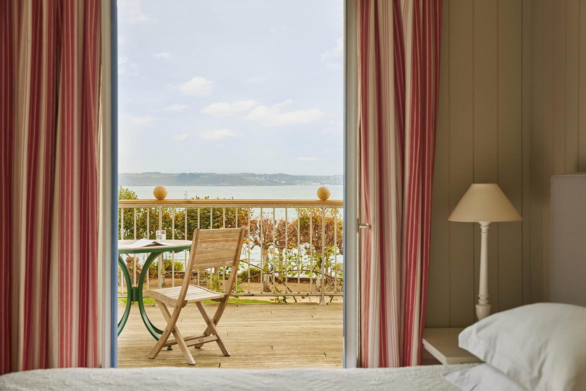 Le Grand Hotel Des Bains & Spa - Bretagne Locquirec Exterior foto