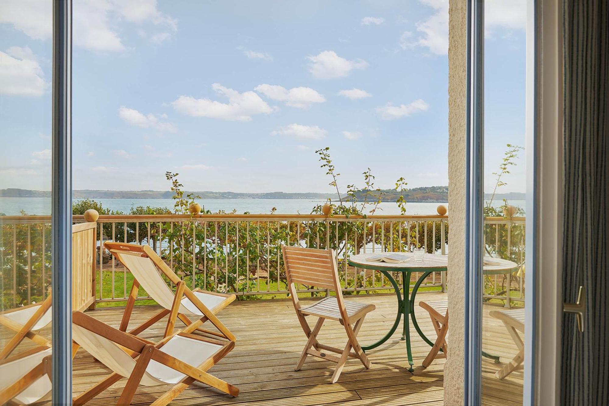 Le Grand Hotel Des Bains & Spa - Bretagne Locquirec Exterior foto