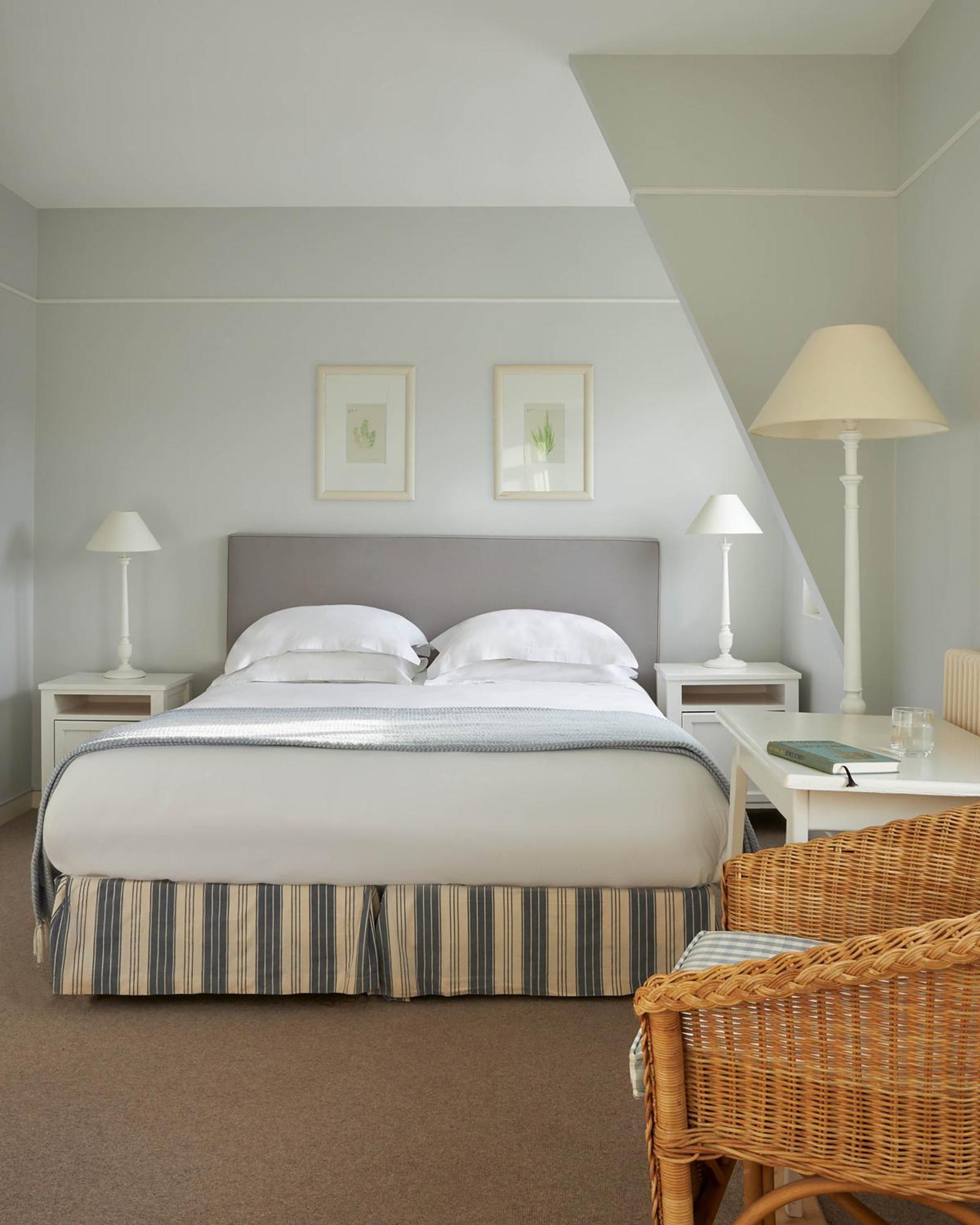 Le Grand Hotel Des Bains & Spa - Bretagne Locquirec Exterior foto