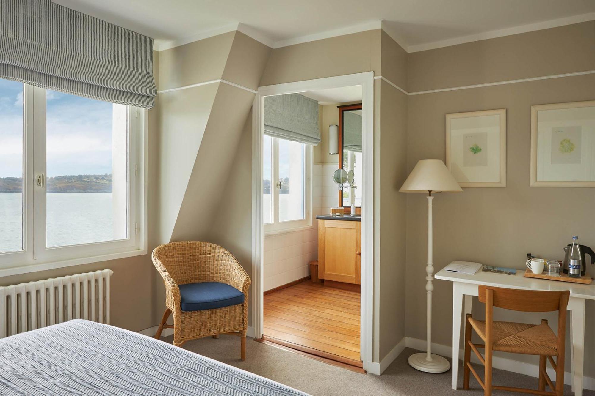 Le Grand Hotel Des Bains & Spa - Bretagne Locquirec Exterior foto