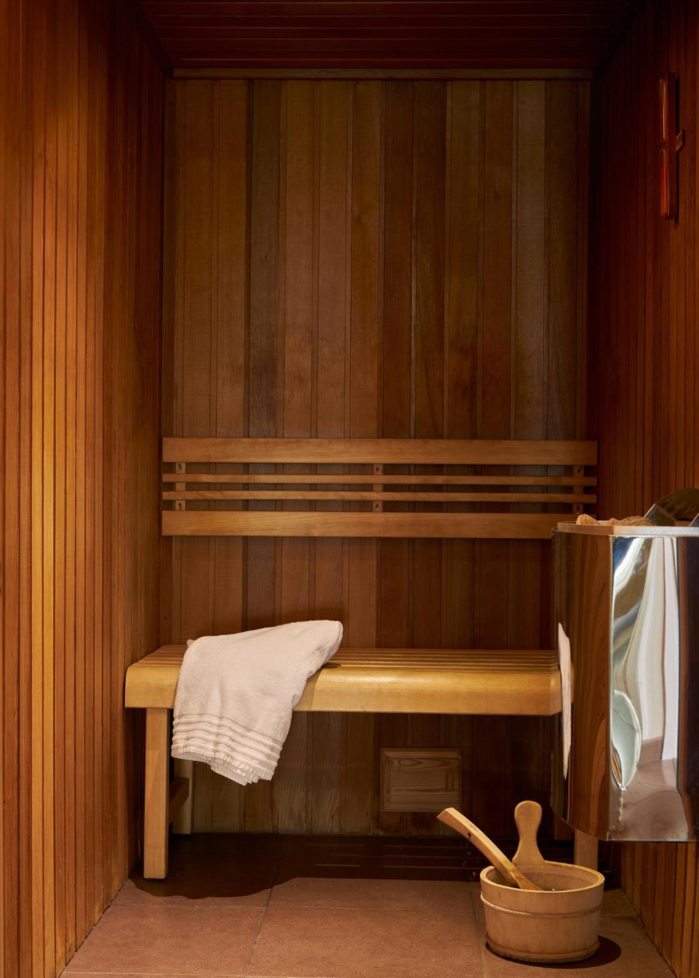 Le Grand Hotel Des Bains & Spa - Bretagne Locquirec Exterior foto
