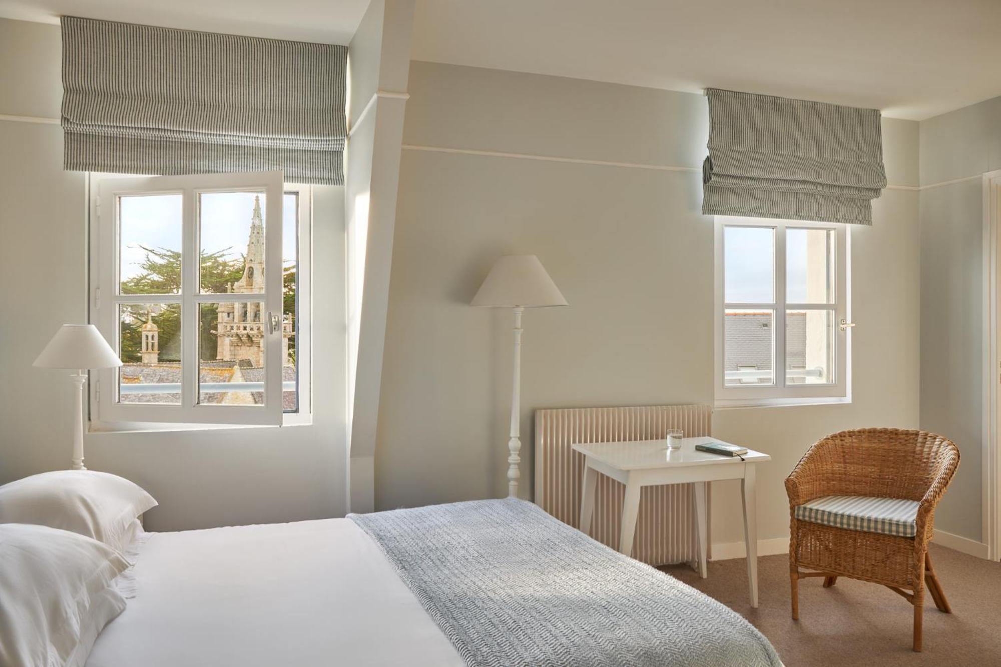 Le Grand Hotel Des Bains & Spa - Bretagne Locquirec Exterior foto