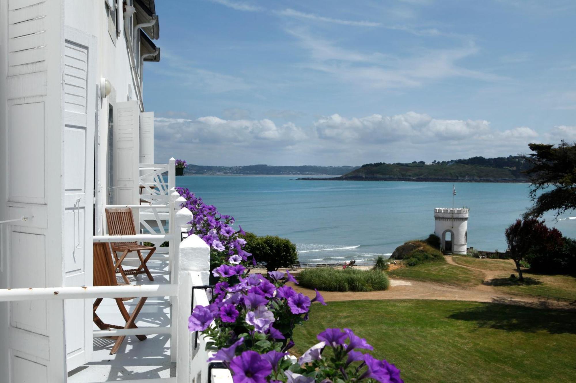Le Grand Hotel Des Bains & Spa - Bretagne Locquirec Exterior foto